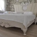 Lucky Angel Alojamento de Acomodação e Pequeno-almoço Çeşme